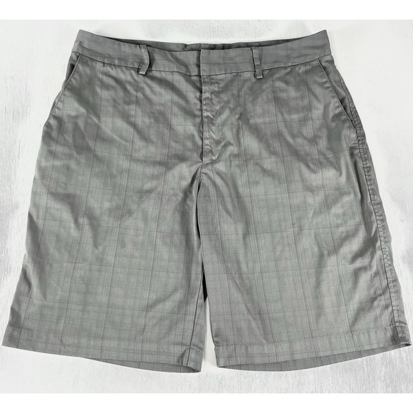 Under Armour Other - Men's UNDER ARMOUR Gray‎ Plaid Lightweight Shorts - Size 34 Classic Golf Skate